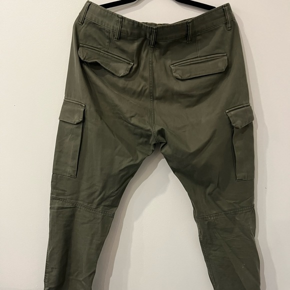 H&M Slim Taper Cargo Pants - 30” (Fits more like 31” or 32”) - Picture 2 of 2